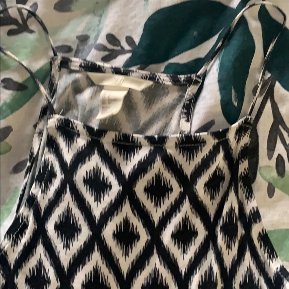 Patterned tank top - Picture 2 of 2